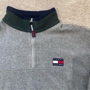Tommy Hilfiger Quarter Zip Fleece Pullover Sweater
